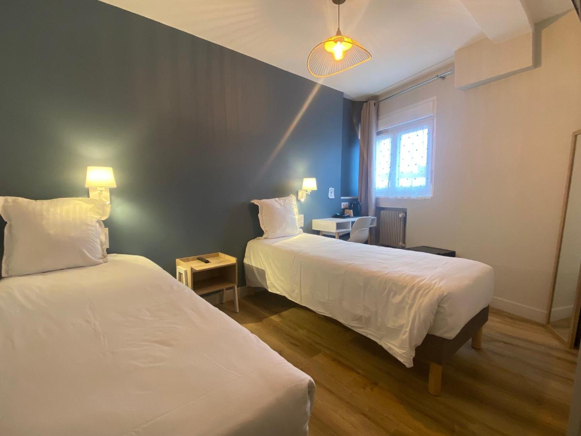 Hotel De Bretagne Fougères Eksteriør bilde
